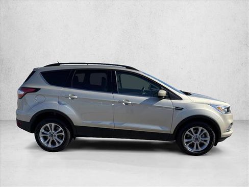 Used 2018 Ford Escape SEL image 4