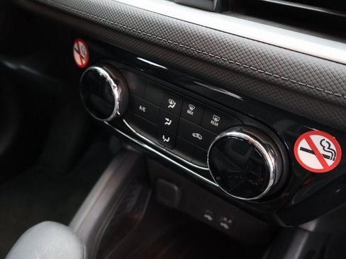 Used 2025 Chevrolet TrailBlazer LT image 12