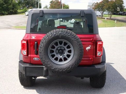 New 2025 Ford Bronco 4-Door image 6