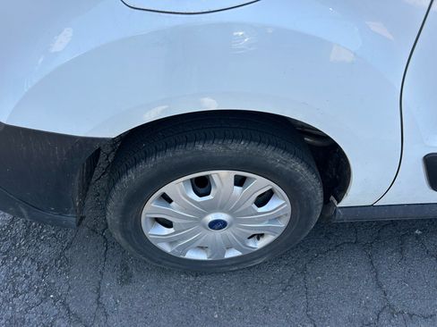 Used 2020 Ford Transit Connect XL image 9