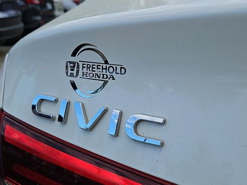 Certified 2024 Honda Civic Sport image 32