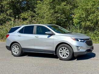 Used 2021 Chevrolet Equinox LT image 1