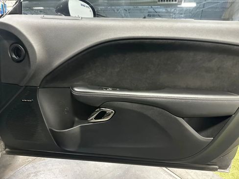 Used 2016 Dodge Challenger SRT Hellcat image 18