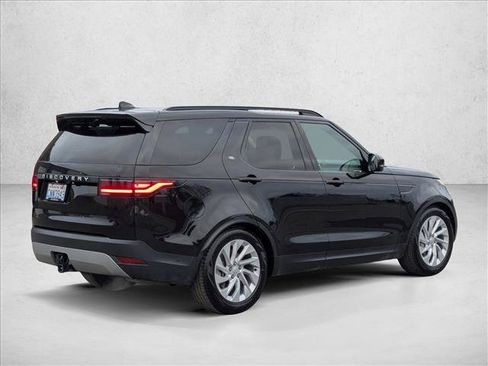 New 2024 Land Rover Discovery S AWD/4WD image 2