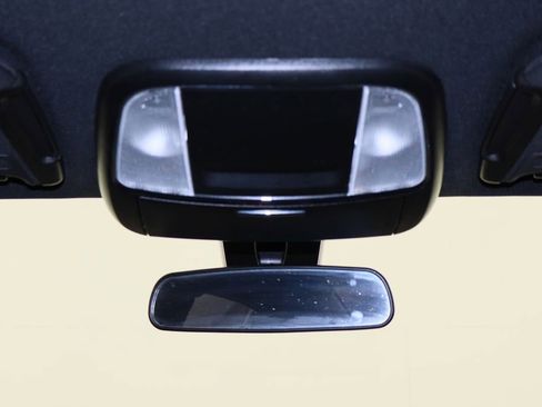 Used 2020 Dodge Charger SXT w/ Blacktop Package image 25