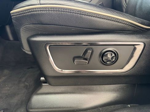 Used 2022 RAM 1500 Limited w/ Off-Road Group image 25