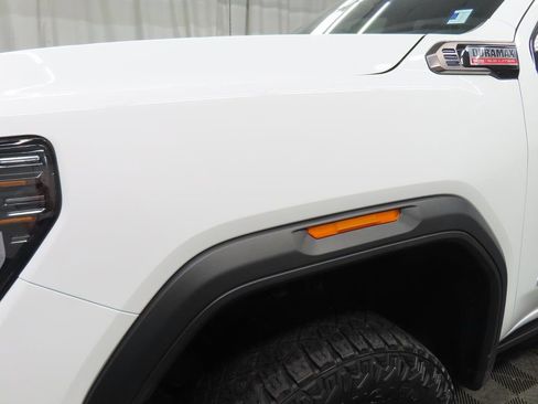 Used 2024 GMC Sierra 2500 AT4X image 56