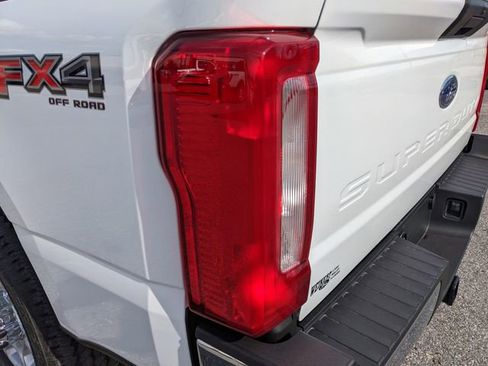New 2026 Ford F350 XLT w/ FX4 Off-Road Package AWD/4WD image 10