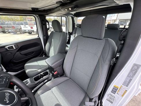 New 2026 Jeep Gladiator Sport image 48