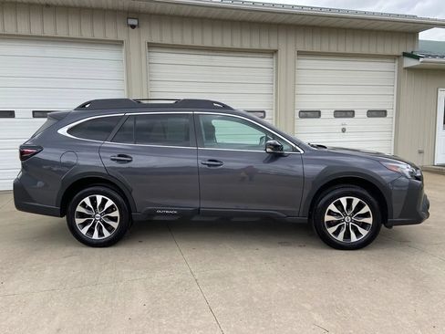 Used 2023 Subaru Outback Limited AWD/4WD image 7