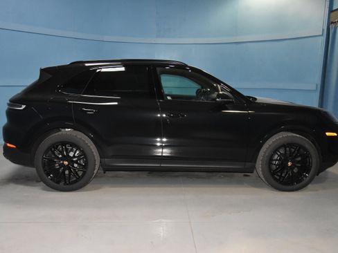New 2026 Porsche Cayenne AWD/4WD image 22