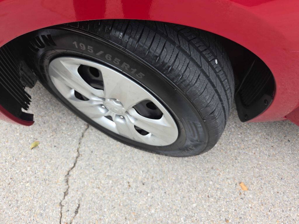 Used 2016 Kia Forte LX FWD image 12