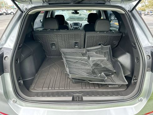 Used 2023 Chevrolet Equinox LS image 24