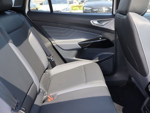 Used 2023 Volkswagen ID.4 Pro S AWD/4WD image 15