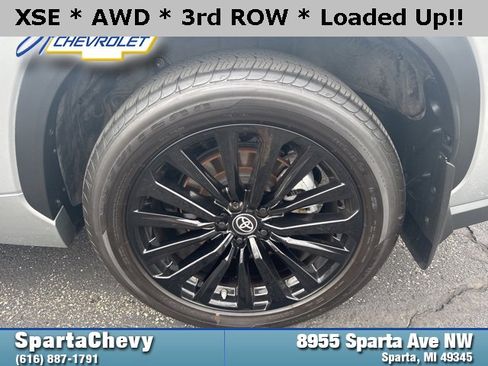 Used 2023 Toyota Highlander XSE image 24