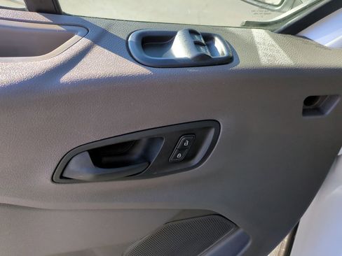 Used 2021 Ford Transit 250 Medium Roof image 15