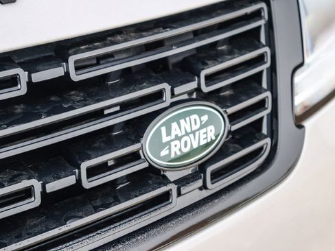 New 2025 Land Rover Range Rover Sport Dynamic SE image 17