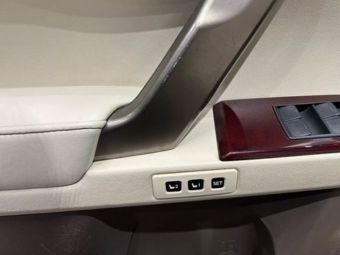 Used 2018 Lexus GX 460 Premium w/ Premium Package image 54