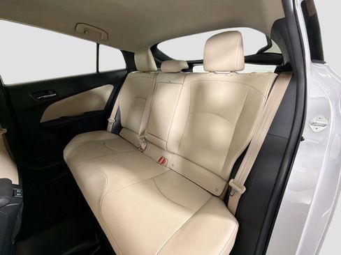 Used 2022 Toyota Prius Limited image 24