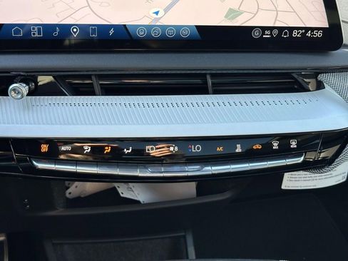 New 2025 Cadillac Optiq Luxury 2 image 22