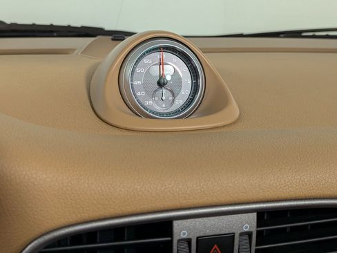 Used 2011 Porsche 911 Carrera RWD image 36