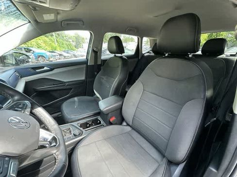 Used 2022 Volkswagen Taos SE AWD/4WD image 15