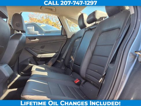 Used 2024 Volkswagen Jetta SE image 18