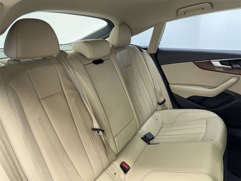 Used 2022 Audi A5 2.0T Premium image 48