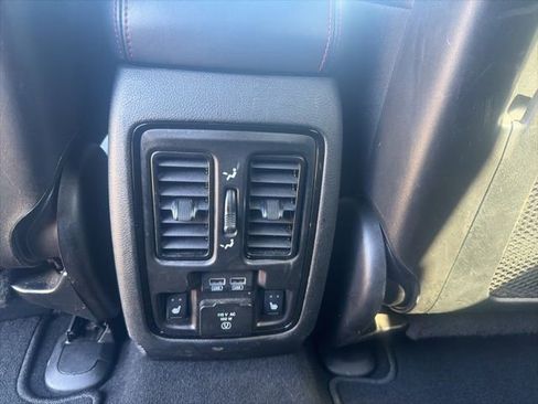 Used 2024 Dodge Durango GT AWD/4WD image 14
