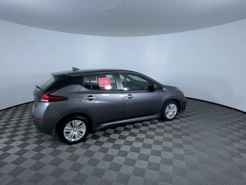 Certified 2025 Nissan Leaf S FWD image 9