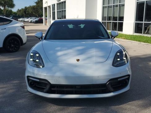 Used 2023 Porsche Panamera RWD image 8
