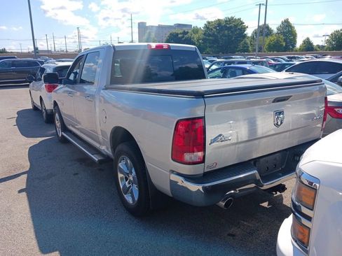 Used 2017 RAM 1500 Big Horn AWD/4WD image 4