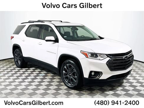 Used 2020 Chevrolet Traverse RS FWD image 1