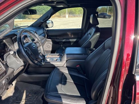 Used 2021 Ford Expedition Limited image 10