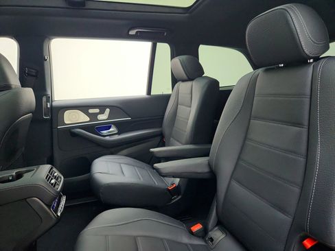 New 2026 Mercedes-Benz GLS 450 4MATIC image 18