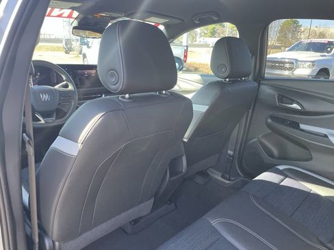 Used 2024 Buick Envista Preferred w/ Convenience II Package image 24