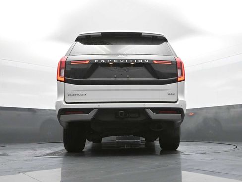 Used 2025 Ford Expedition Max Platinum image 40