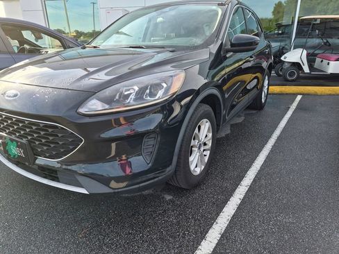 Used 2021 Ford Escape SE w/ Convenience Package AWD/4WD image 2
