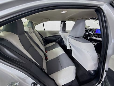 Certified 2025 Toyota Corolla LE image 29