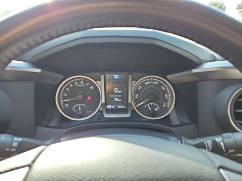 Used 2023 Toyota Tacoma SR5 RWD image 11