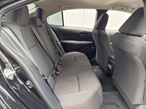 Used 2023 Toyota Corolla LE FWD image 34