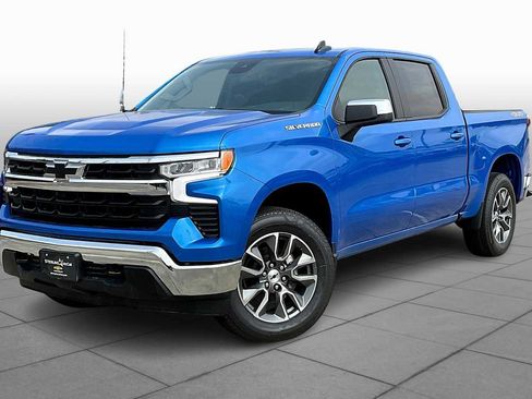 Used 2025 Chevrolet Silverado 1500 LT w/ Leather Package AWD/4WD image 2