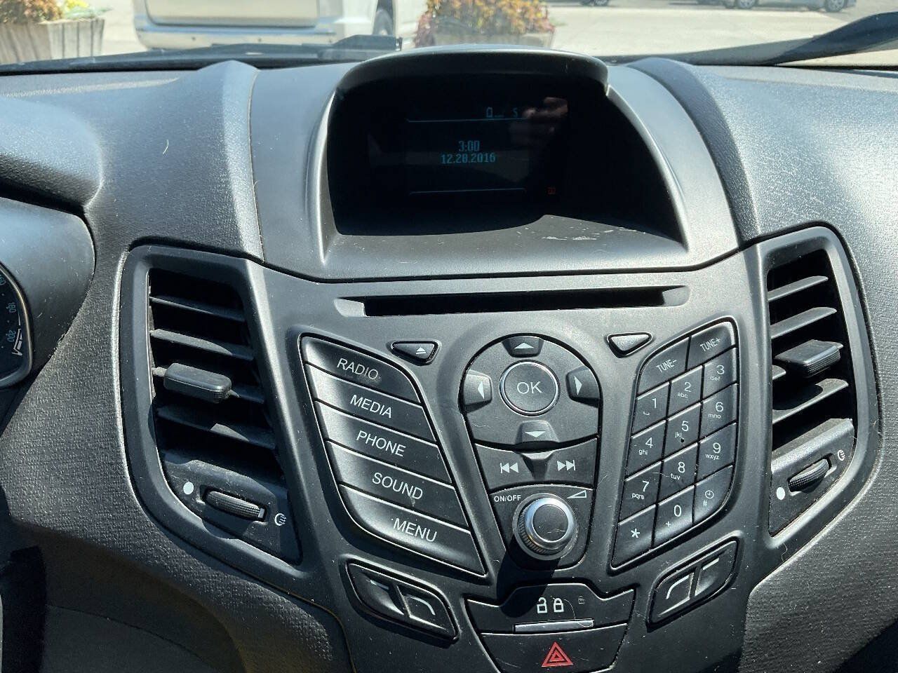 Used 2016 Ford Fiesta SE FWD image 10