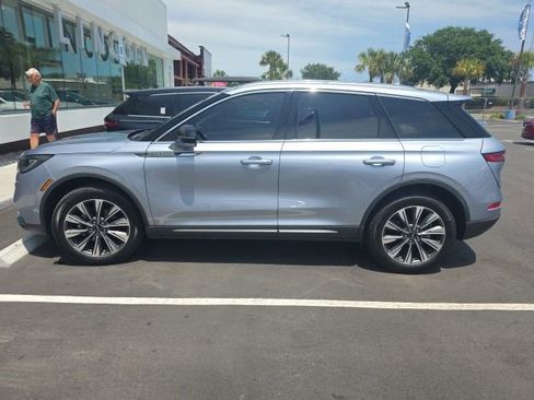 Used 2022 Lincoln Corsair Reserve w/ Equipment Group 201A FWD image 4