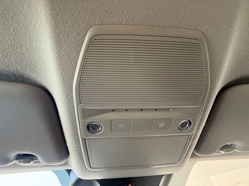 Used 2025 Nissan Kicks SR FWD image 52