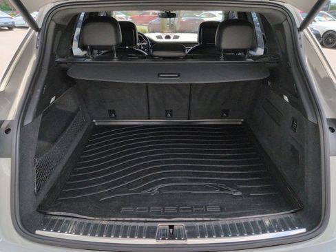 Used 2021 Porsche Cayenne GTS AWD/4WD image 13