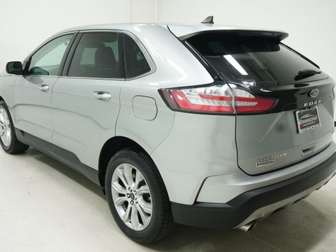 Used 2024 Ford Edge Titanium AWD/4WD image 6