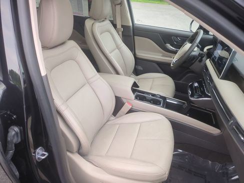 Used 2024 Lincoln Corsair Grand Touring AWD/4WD image 21