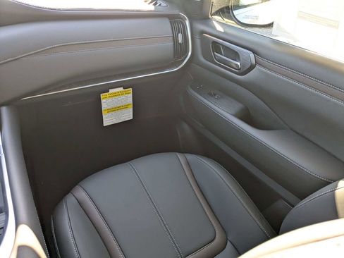 New 2026 Nissan Armada SL w/ Captain's Chari Seat Package RWD image 19