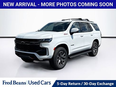 Used 2022 Chevrolet Tahoe Z71 w/ Luxury Package AWD/4WD image 11